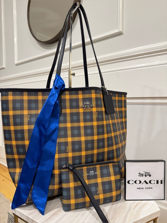 Coach Handbags - Coach Bag Reversible Plaid Checkered Yellow Blue City Tote with Removable Pouch